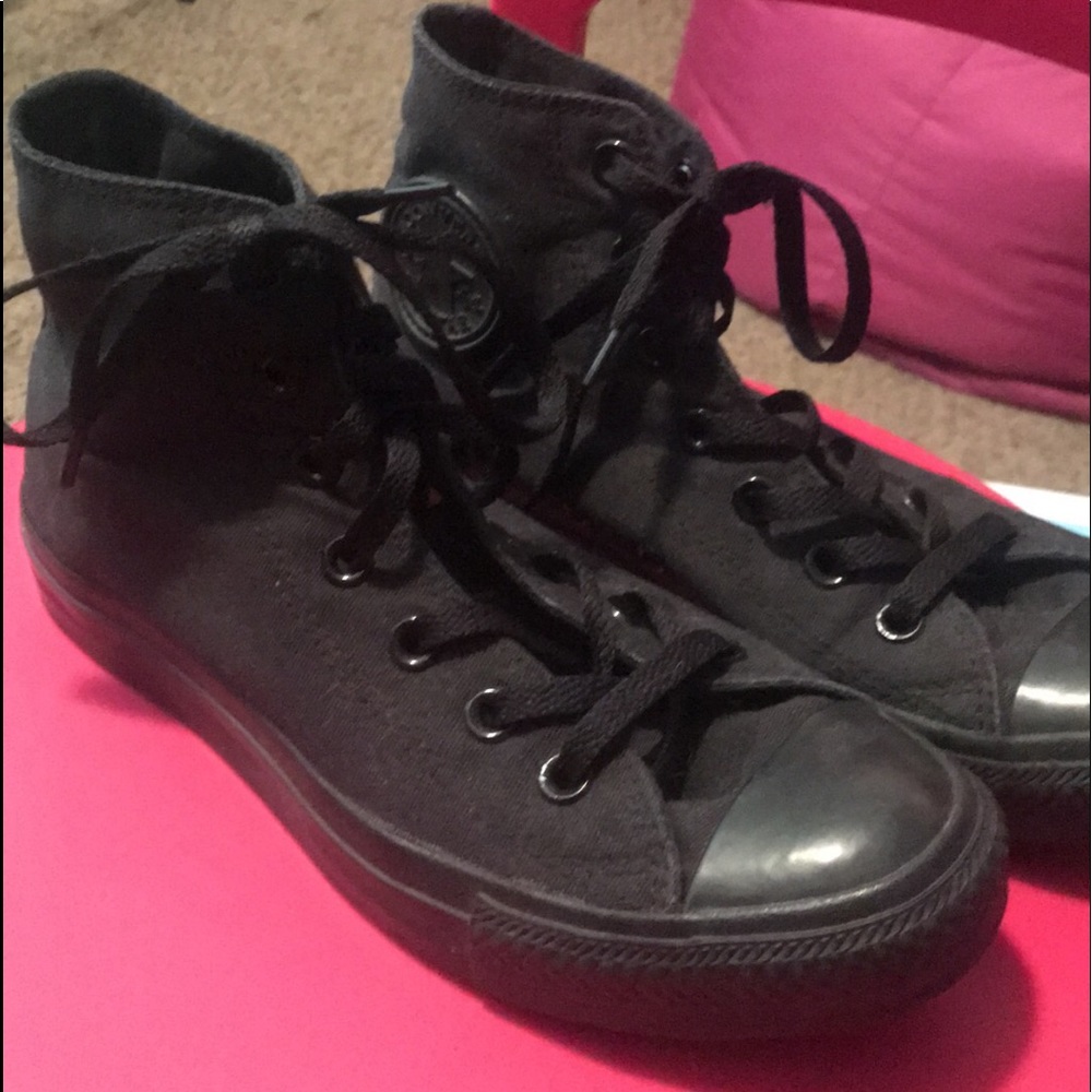 Black high top converse